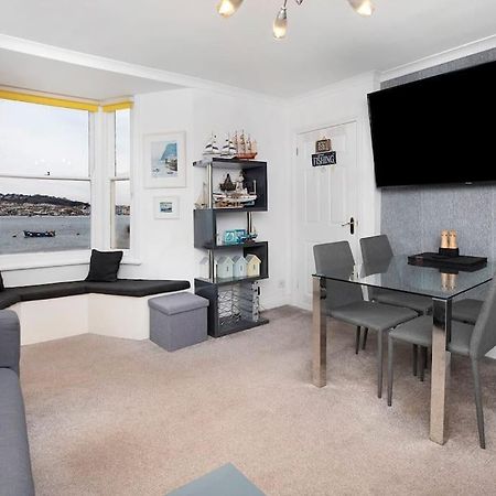 Beach Front Flat Shaldon With Parking Экстерьер фото