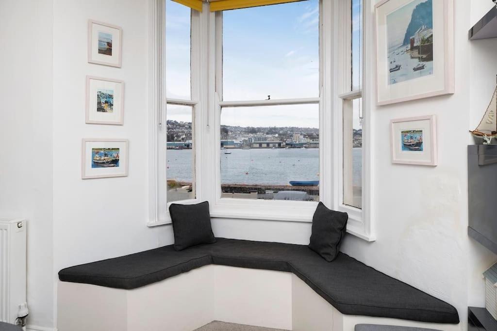 Beach Front Flat Shaldon With Parking Экстерьер фото