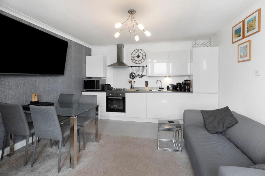 Beach Front Flat Shaldon With Parking Экстерьер фото
