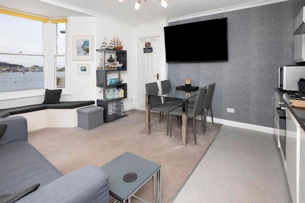 Beach Front Flat Shaldon With Parking Экстерьер фото