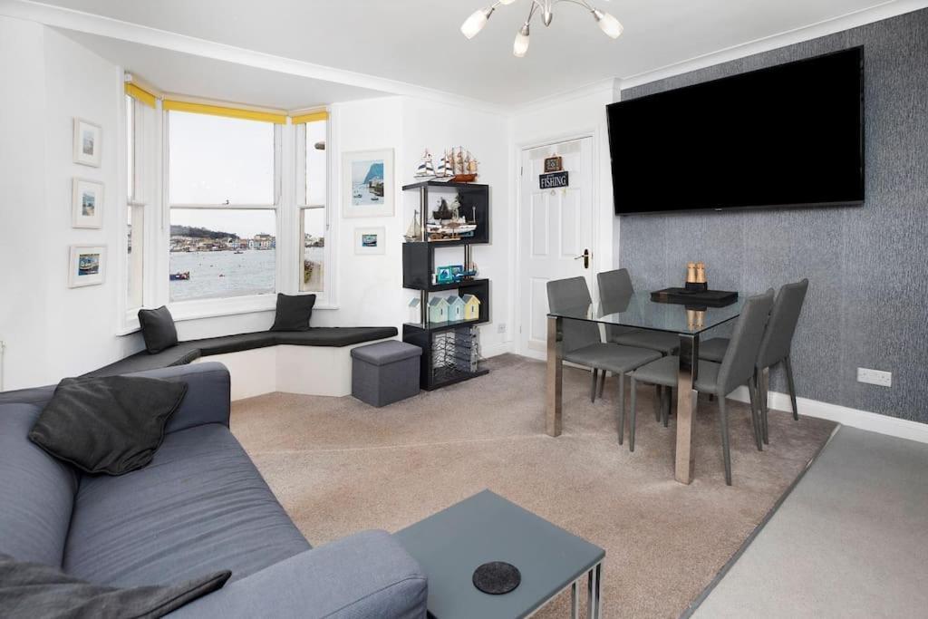 Beach Front Flat Shaldon With Parking Экстерьер фото