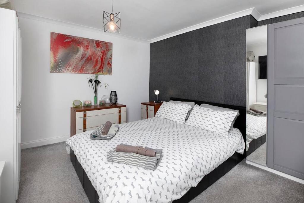 Beach Front Flat Shaldon With Parking Экстерьер фото